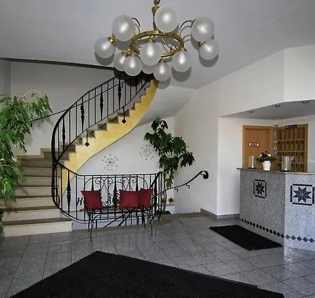 Avalon Hotel